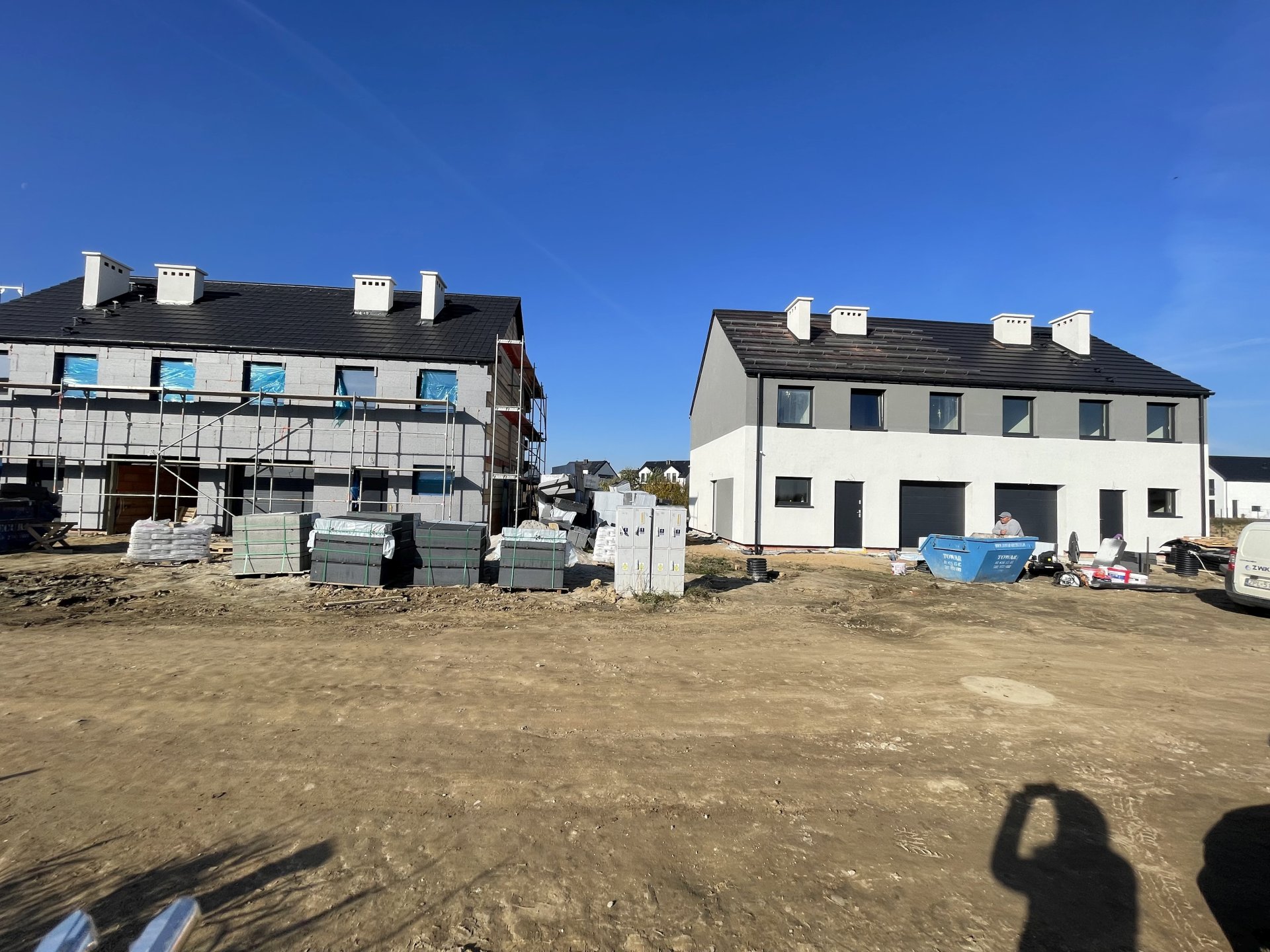 Złota — realizacja